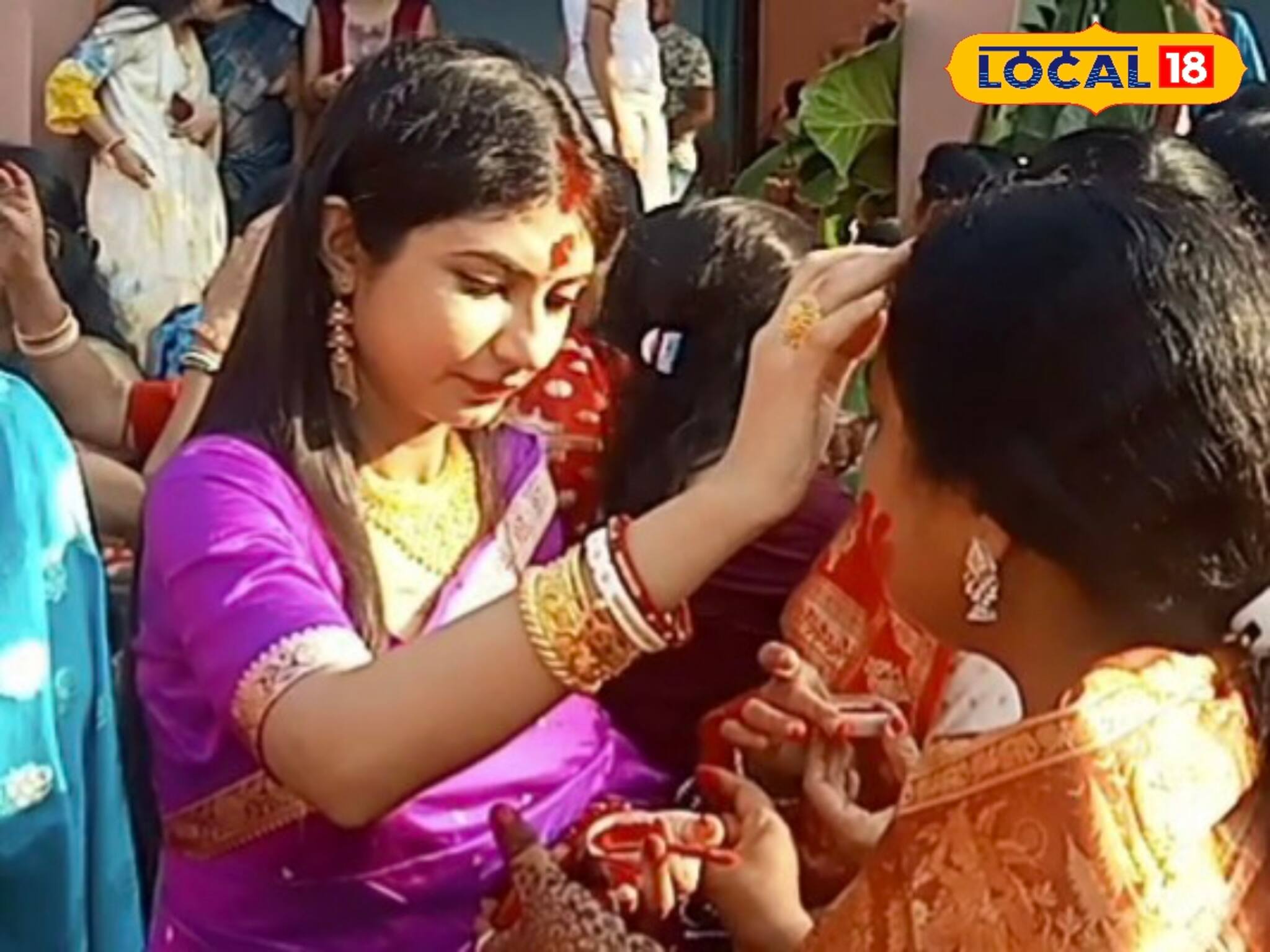 এই বাড়িতে যেন পুজো শুরু হয় 'শেষ' থেকে! সপ্তমীর সকালে এখানে যা হয়, শুনলে চমকে যাবেন