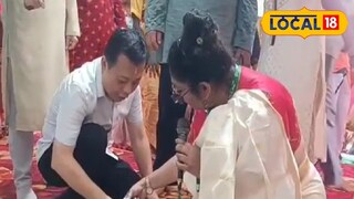 চিনা অতিথিদের পুজোর আলপনা চিনা অতিথিদের পুজোর আলপনা