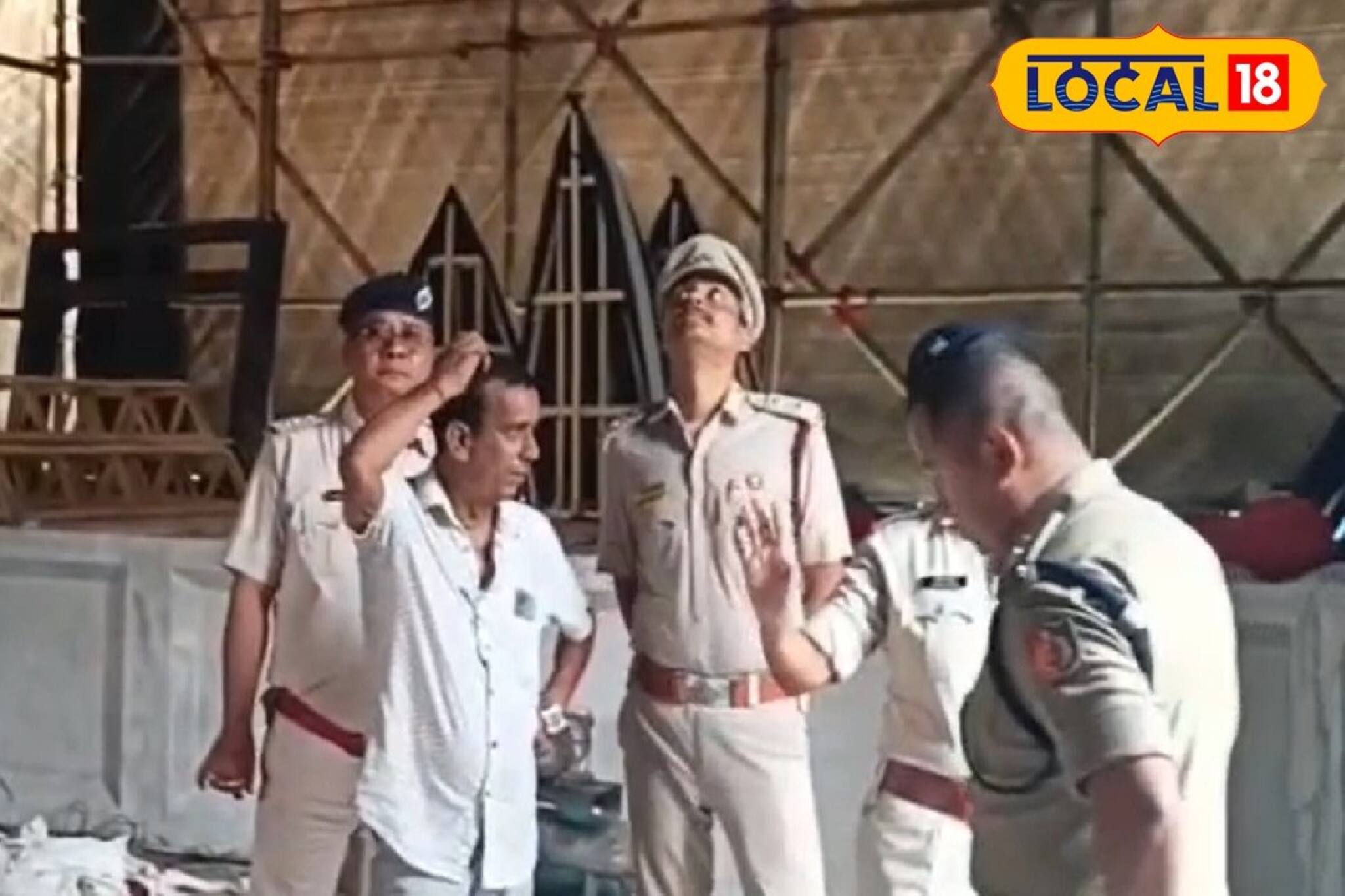 উৎসবের দিন গোনা শুরু, মাঠে নেমে পড়েছে প্রশাসনও! হঠাৎ বড় মণ্ডপগুলিতে হাজির সরকারি কর্তারা