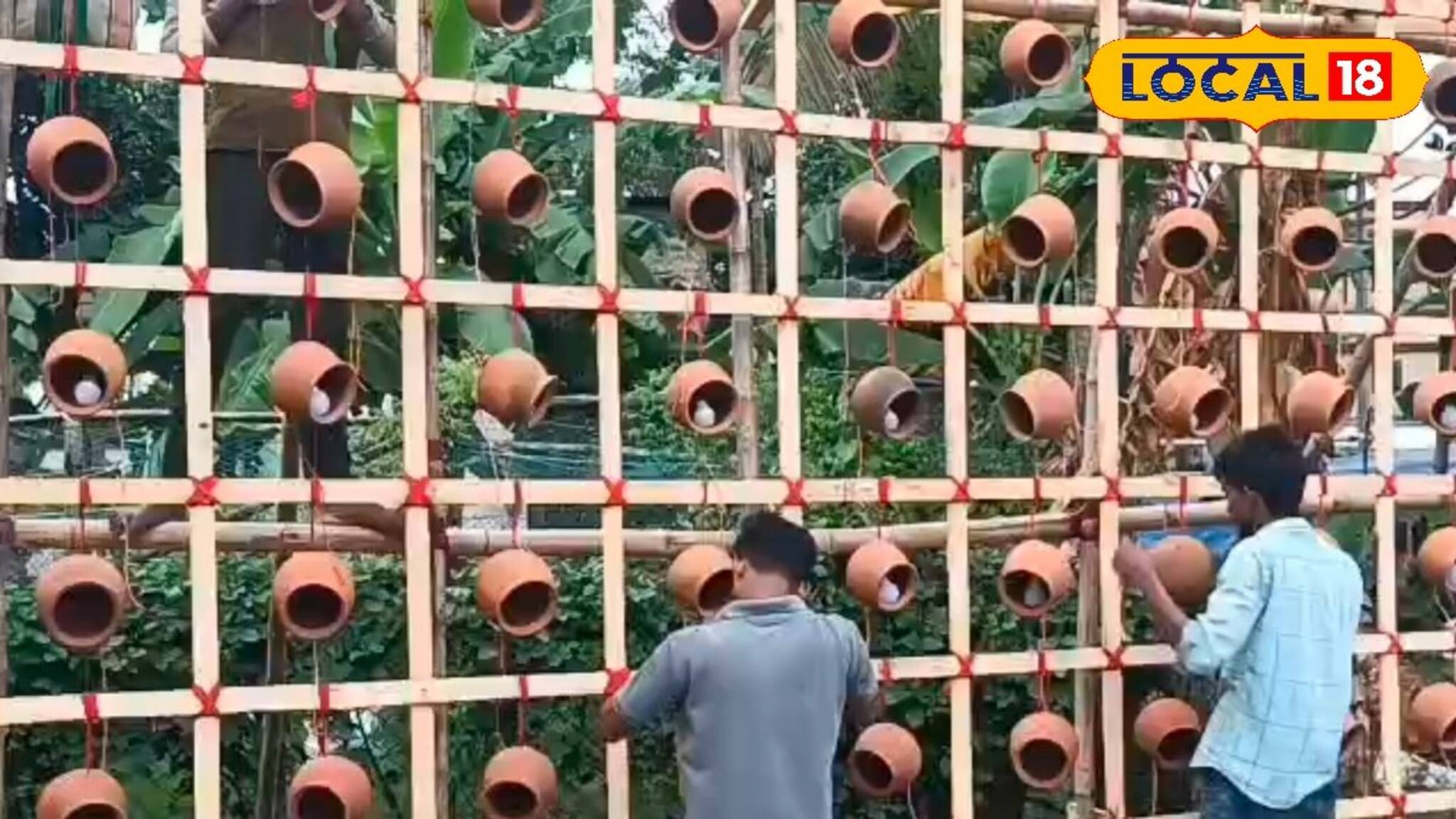 মণ্ডপ জুড়ে মাটির হাঁড়ি, বিশেষ বার্তা উদ্যোক্তাদের! দুর্গাপুজোয় অভিনব আয়োজন এগরায়