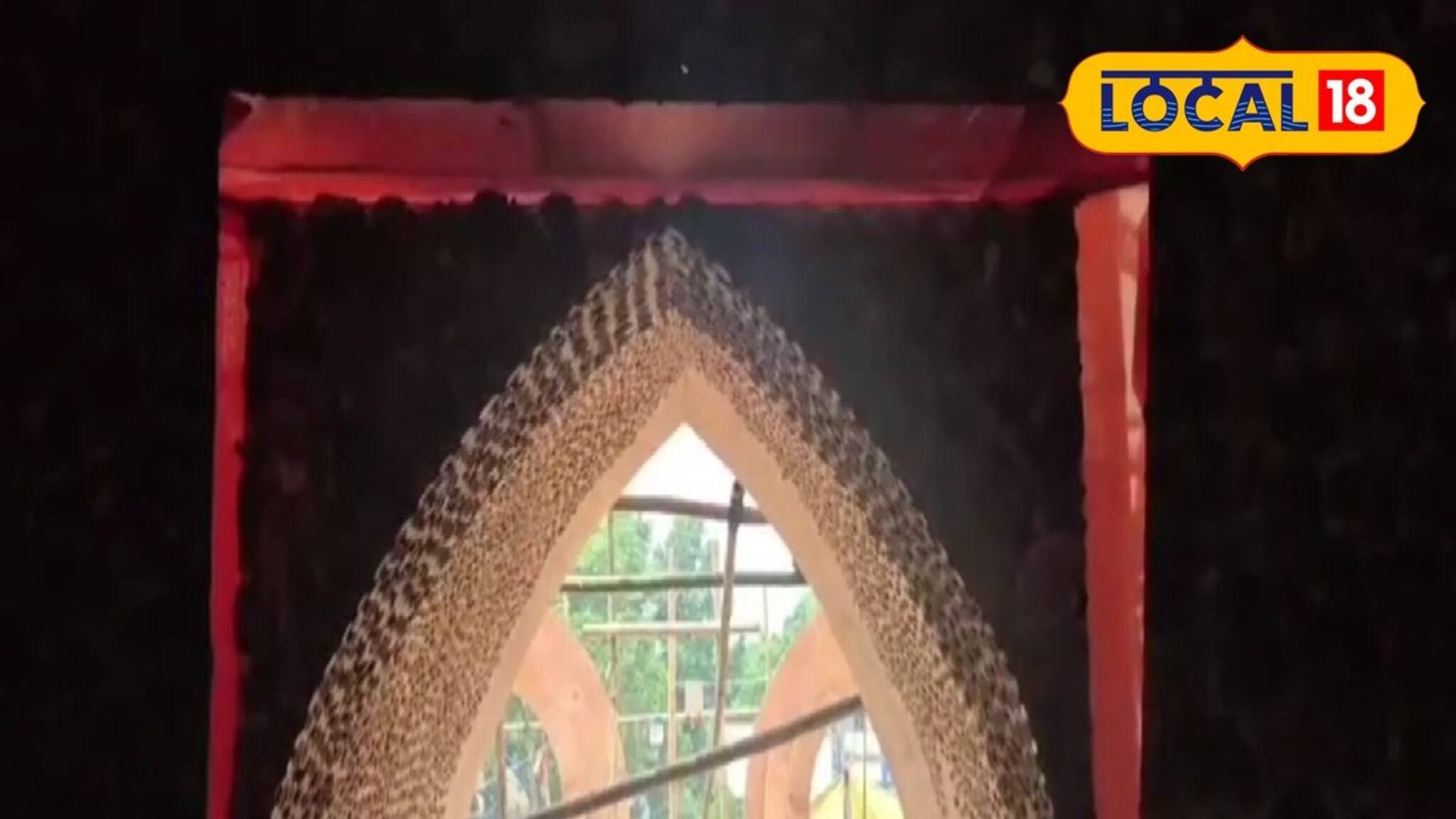 Durga Puja 2025: জঙ্গলমহলে ময়ূর মহল! বাঁকুড়ার প্রত্যন্ত এলাকায় চোখ ধাঁধানো পরিকল্পনা, তাক লাগাবে দুর্গাপুজোয়