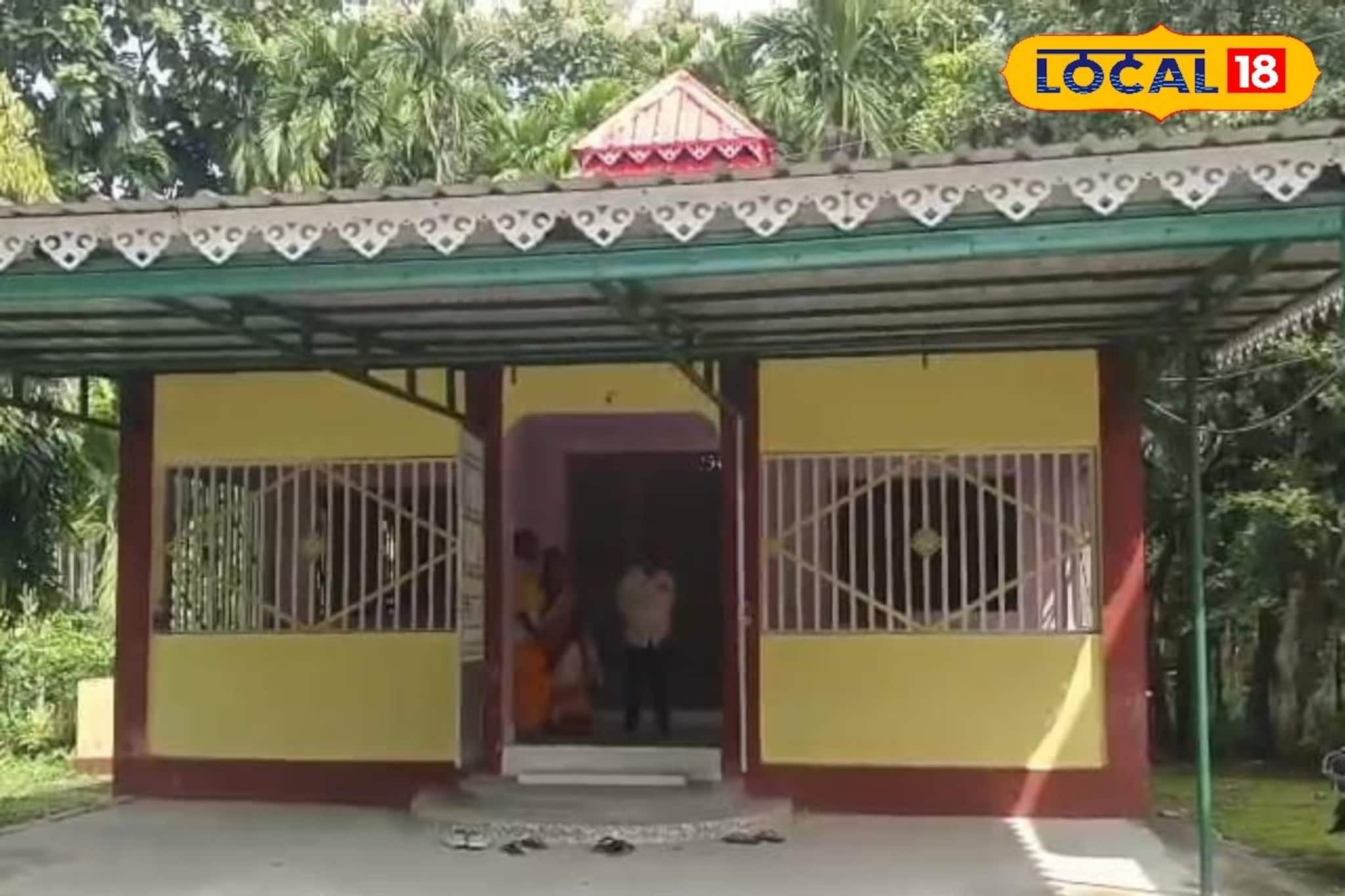 হাতির পিঠে চড়ে হত মায়ের আগমন, জমিয়ে হত খাওয়া-দাওয়া, মেলা! আর এখন কেমন হয় মেচদের দুর্গাপুজো
