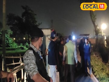 রাজ্যপালের পরিদর্শন।