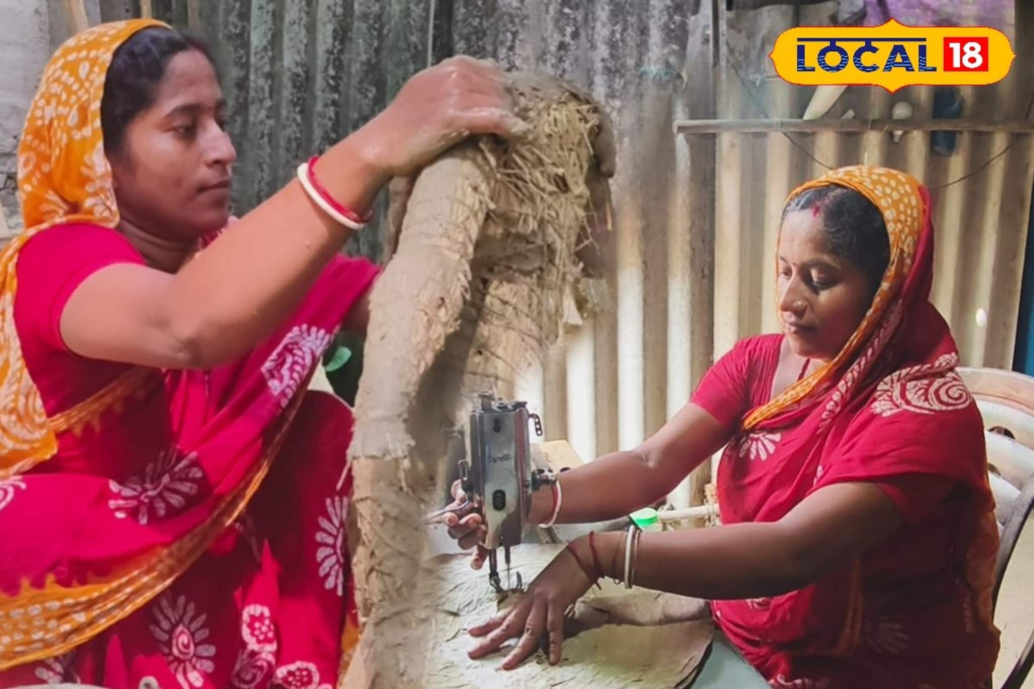 স্বামীর সঙ্গে প্রতিমা তৈরি করেন বাস্তবের 'দুর্গা', সংসার চালাতে করেন হাড়ভাঙা পরিশ্রম