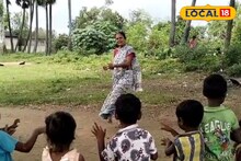 নেচে-গেয়ে,খেলাচ্ছলে খুদেদের পড়ানো! ৬৩ বছর বয়সেও মন ছুঁয়ে যাওয়া কৌশলে পাঠদান 'এই' শিক্ষিকার
