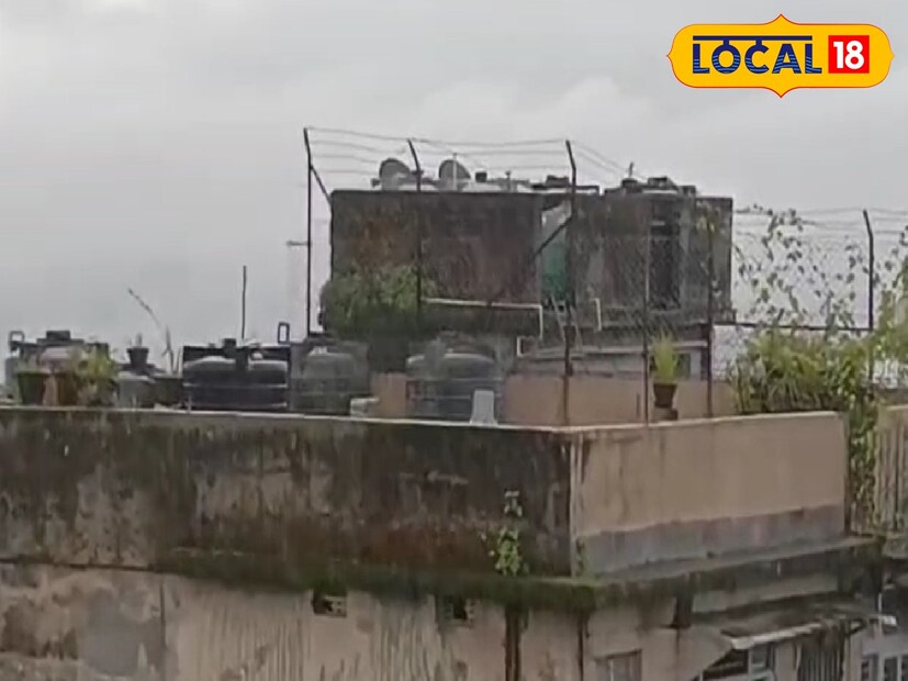 জলপাইগুড়ি : মেঘলা আকাশ, সঙ্গে হালকা থেকে মাঝারি বৃষ্টি। গত ২৪ ঘণ্টায় সর্বোচ্চ তাপমাত্রা ছিল ৩২.০৬ ডিগ্রি, সর্বনিম্ন ২৪.০৯ ডিগ্রি সেলসিয়াস। আলিপুরদুয়ার : সারাদিন মেঘলা আকাশ। সর্বনিম্ন তাপমাত্রা ২৫ ডিগ্রি সেলসিয়াস। কোচবিহার : মেঘলা আকাশে হালকা বৃষ্টির সম্ভাবনা রয়েছে। তাপমাত্রা ২৬ ডিগ্রি সেলসিয়াস।