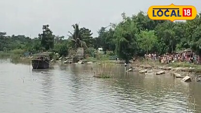 গঙ্গার ঘাট। গঙ্গার ঘাট।