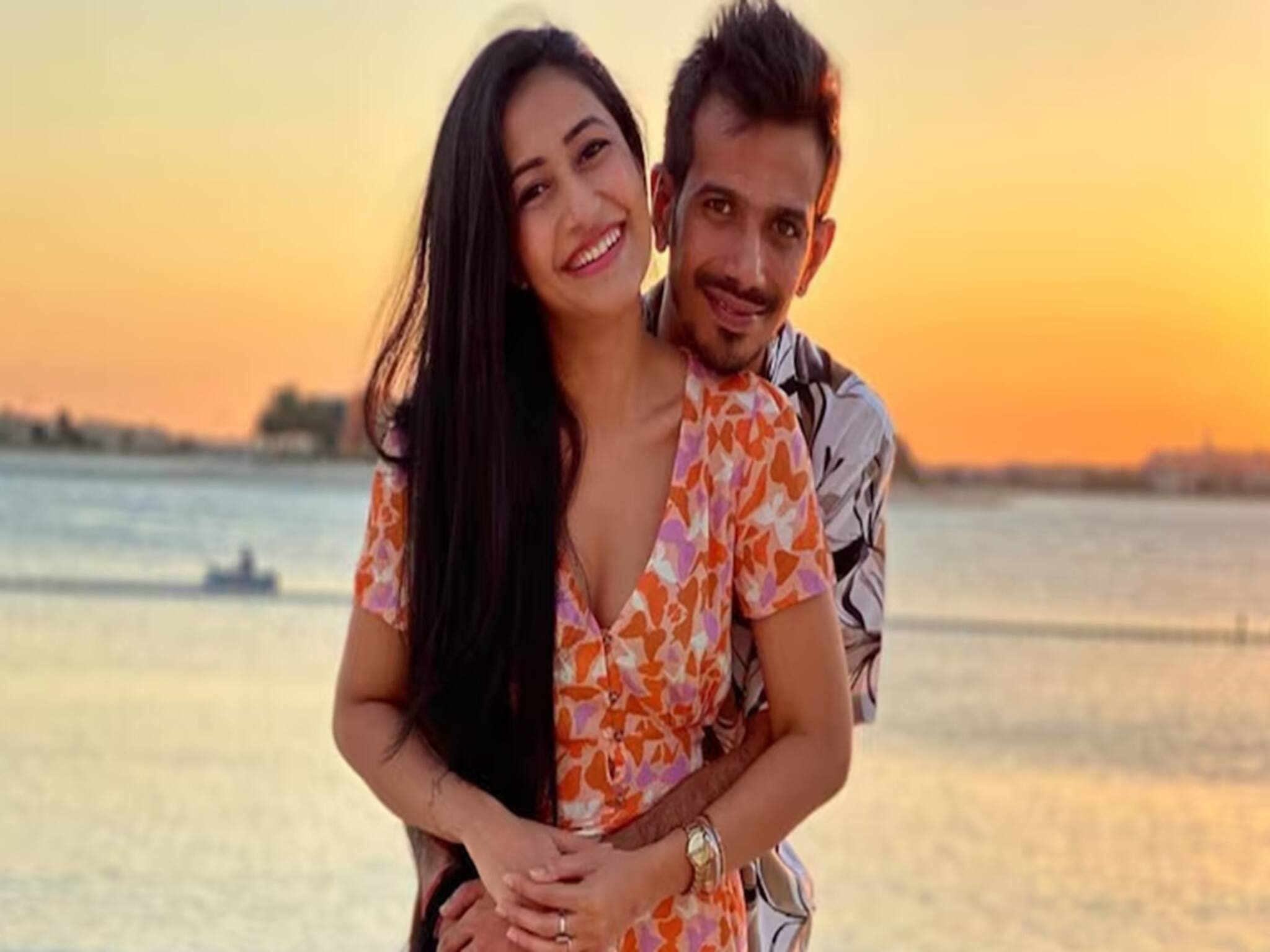 বিয়ের ২ মাসের মধ্যেই ধনশ্রীর সঙ্গে 'চিটিং' করেছিলেন চাহাল! হাতেনাতে ধরে ফেলেন স্ত্রী