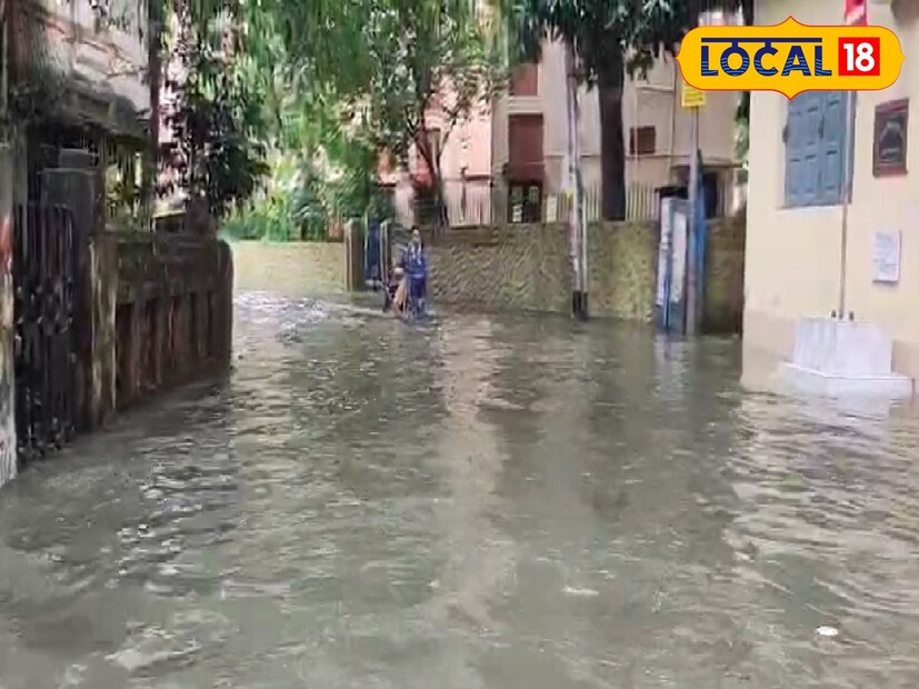 এক নিম্নচাপেই নাজেহাল অবস্থা শহর কলকাতার, এরপর আবার আরও একটি নিম্নচাপের ভ্রুকুটি। স্বাভাবিকভাবেই প্রশ্ন উঠছে তাহলে কী আবার ভাসাবে শহর কলকাতা? আর এরই সঙ্গে সঙ্গে প্রশ্ন উঠছে কলকাতার পর কী এবার উত্তরবঙ্গে শুরু হবে নিম্নচাপের খেলা? উত্তরবঙ্গের আবহাওয়ার সেই আপডেটই এবার দিয়েছে আবহাওয়া দফতর। 