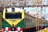 Sealdah-Budge Budge শাখায় বন্দ ট্রেন! অফিস টাইমে চরম দুর্ভোগ