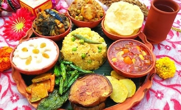 মাত্র ১ টাকায় বাড়ি বসে খেতে পাবেন দুর্গাপুজোর ভোগ! অনলাইন বুকিং শুরু মহালয়া থেকে মাত্র ১ টাকায় বাড়ি বসে খেতে পাবেন দুর্গাপুজোর ভোগ! অনলাইন বুকিং শুরু মহালয়া থেকে
