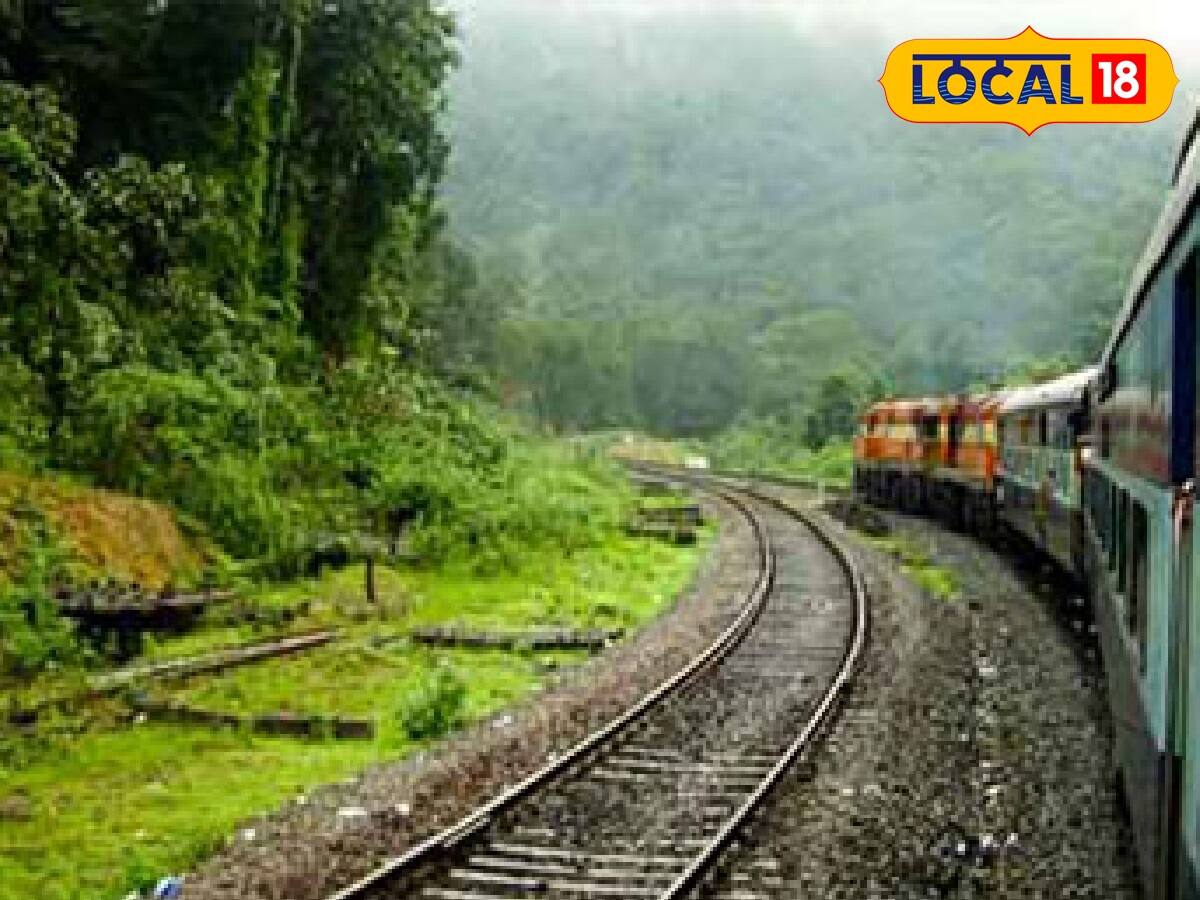 উত্তর দিনাজপুরের আকাশ পরীক্ষার থাকবে বলে জানা যাচ্ছে। একইভাবে দক্ষিণ দিনাজপুরের আবহাওয়া পরিষ্কার থাকবে বলেই পূর্বাভাস মিলেছে আবহাওয়া অফিসের তরফে। 