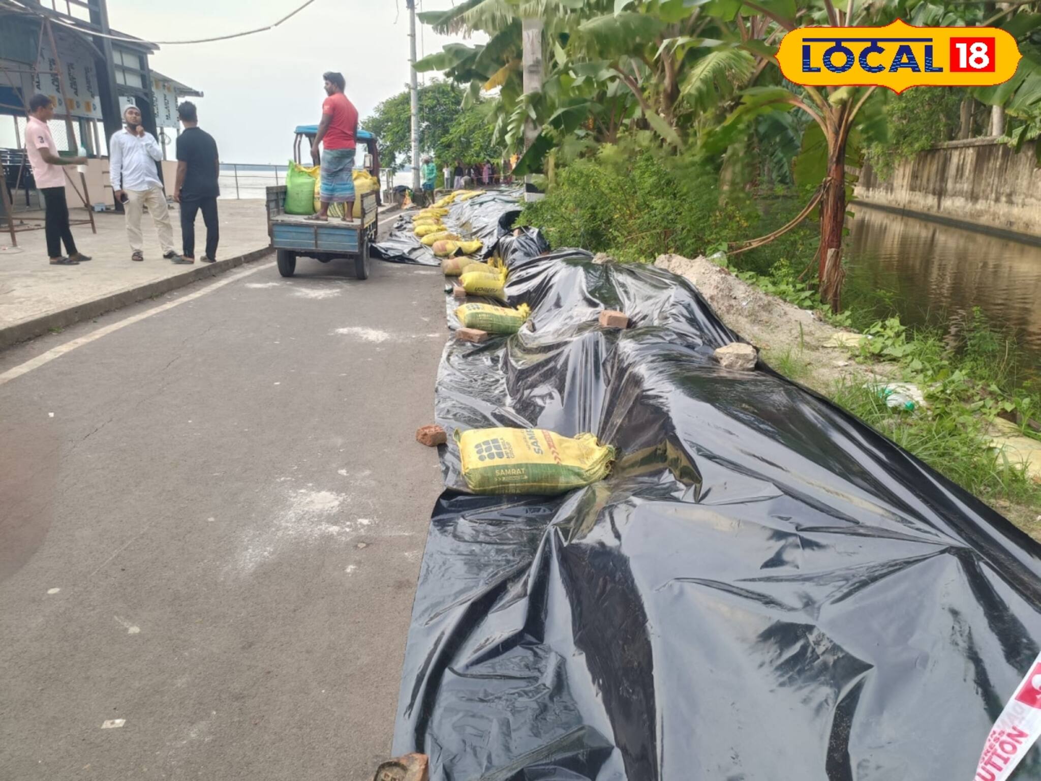 ফেরিঘাটের কাছে ভয়ংকর ফাটল! সময় নষ্ট না করে তড়িঘড়ি হল মেরামতি