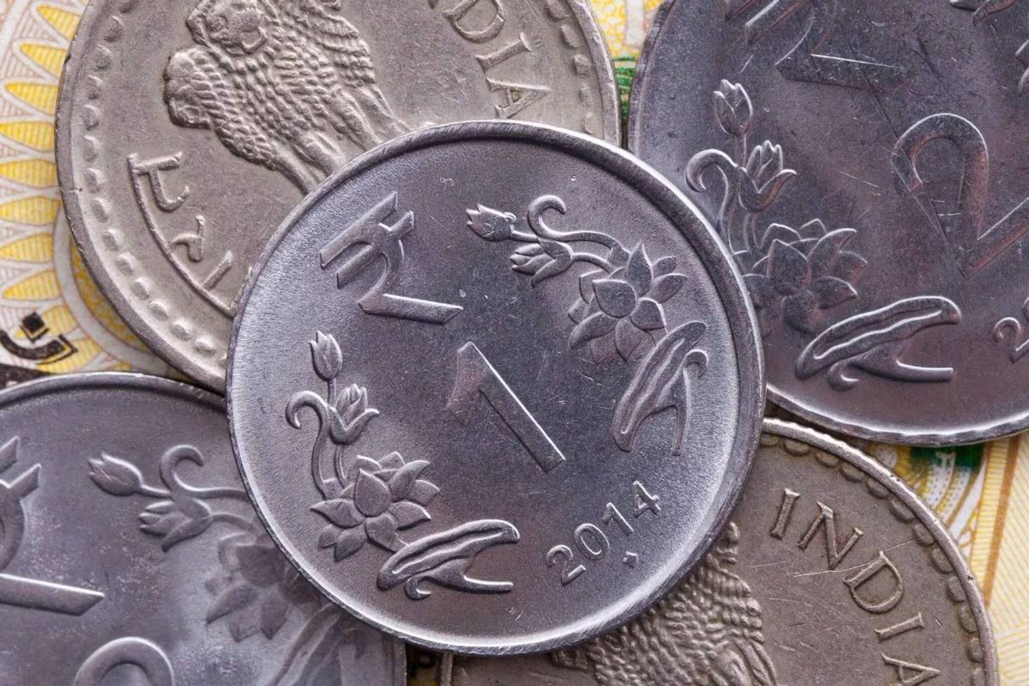 চরম আর্থিক কষ্টে ভুগছেন! ১ টাকার একটা কয়েনই বদলে দেবে আপনার ভাগ্য, জানুন কীভাবে...