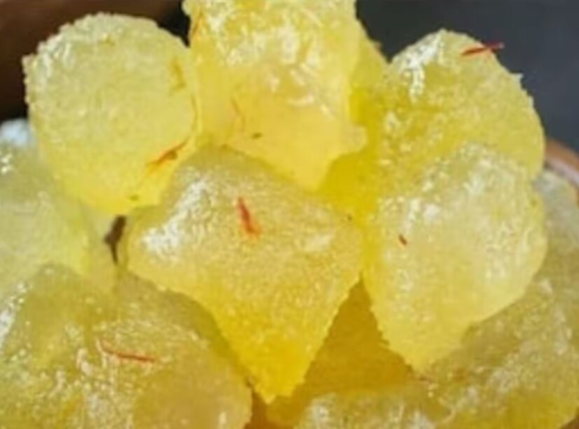 রবিবার বীরভূম জেলা কারা দফতরের ‘অভিন্ন’ স্টলের উদ্বোধনে জানানো হয়, সিউড়ি সংশোধনাগারের আবাসিক বন্দিরাই তৈরি করবেন বিশেষ সুগার ফ্রি মোরব্বা। উদ্বোধন করেন কারা দফতরের এডিজি লক্ষ্মীনারায়ন মিনা।  জেলা প্রশাসনের পক্ষ থেকে জানানো হয়েছে, আবাসিকদের স্বনির্ভর ও কর্মদক্ষ করে তোলার উদ্দেশ্যেই এই উদ্যোগ।