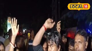 ছাত্রের রহস্য মৃত্যুতে প্রতিবাদ ছাত্রের রহস্য মৃত্যুতে প্রতিবাদ