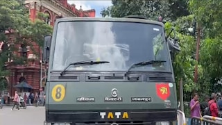 মহাকরণের সামনে আটকানো হল সেনাবাহিনীর গাড়ি