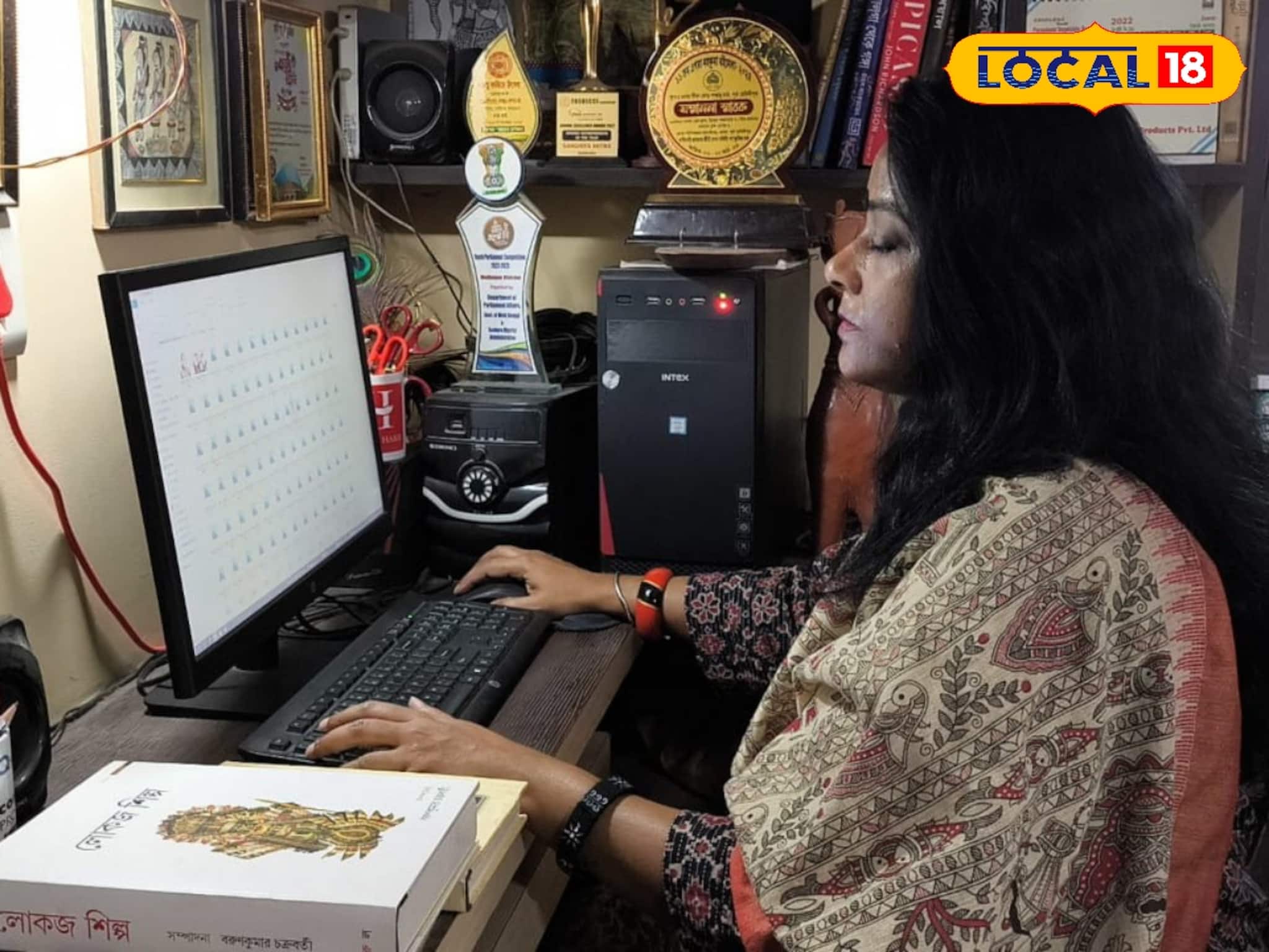 দুর্গা সম্মান ২০২৫ পাচ্ছেন বাঁকুড়ার ভূমিকন্যা সংহিতা, জানুন কেন বেছে নেওয়া হল তাকে