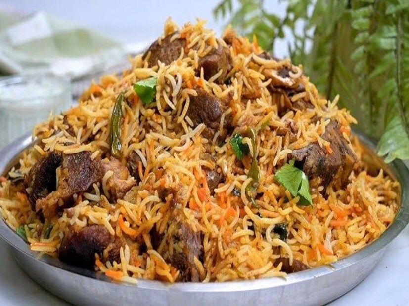 কী করা যায়, কী করা যায়? তখনই ডাক পড়ল বাবুর্চির। কথিত আছে এর পরেই সেনাদের মেসের বাবুর্চিকে তিনিই নাকি নির্দেশ দেন চাল ও মাংস সমৃদ্ধ এমন একটা পুষ্টিকর খাবার তৈরি করতে যা সৈনিকদের ভেঙে পড়া স্বাস্থ্য পুনরুদ্ধার করে দিতে পারবে ম্যাজিকের মতো আবার হবে সুস্বাদু।