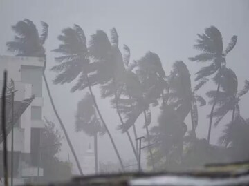 ধেয়ে আসছে অশনি..! দক্ষিণবঙ্গের ৪ জেলায় আবহাওয়ার রক্তচোখ! কী হবে কলকাতায়? জানিয়ে দিল IMD