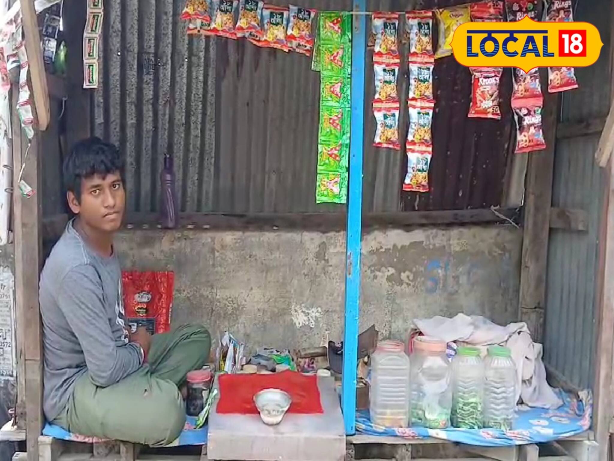 বাবা নেই, পান দোকান সামলে উচ্চমাধ্যমিক! আলিপুরদুয়ারের পরীক্ষার্থীর মন ছুঁয়ে যাওয়া লড়াই