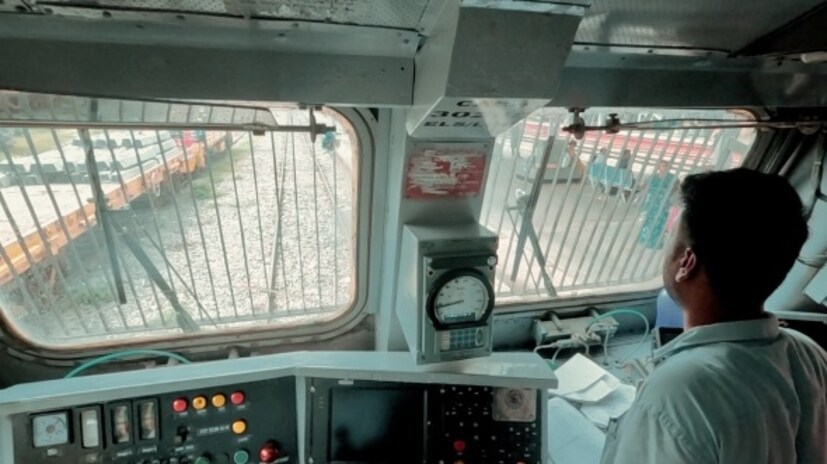 সম্মেলনের এজেন্ডার অংশ হিসাবে, MDZTI অধ্যক্ষরা দিল্লি মেট্রো রেল কর্পোরেশন (DMRC) একাডেমিতে একটি বিশেষ বিষয় দেখেছেন । পরিদর্শনে দেখানো হয়েছে যে মেট্রো সিস্টেমগুলি কীভাবে নিবিড়, উচ্চ-মানের প্রশিক্ষণের জন্য প্রযুক্তি ব্যবহার করছে।