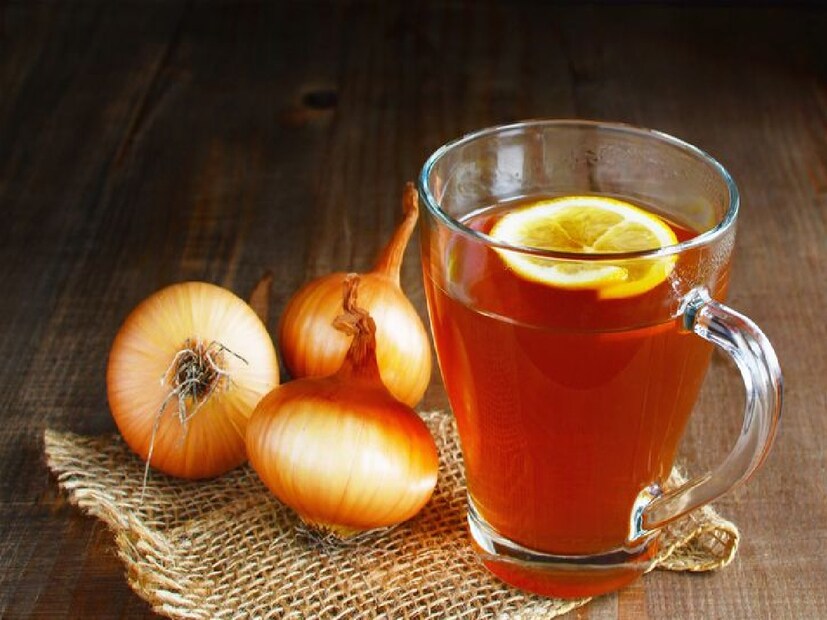 পেঁয়াজ-- একই পরিমাণের পেঁয়াজের রস, লেবুর রস, মধু এবং জল একসঙ্গে মিশিয়ে ৫-৭ মিনিট ফুটিয়ে নিন। এই মিশ্রণ উষ্ণ অবস্থায় দিনে তিন থেকে চারবার পান করলে উপকার পাবেন।