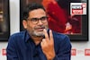 একই সঙ্গে দুই রাজ্যের ভোটার প্রশান্ত কিশোর, নোটিশ পাঠাল নির্বাচন কমিশন! ভোটের আগে চাপে PK