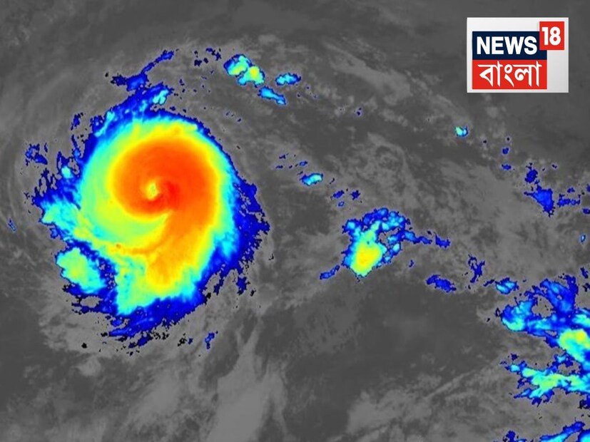 গ্লোবাল ওয়ার্মিং -এর জন্য এমনিতেই পৃথিবীজুড়ে ঝড়-ঝঞ্ঝার দাপট এবং সংখ্যা বেড়ে গিয়েছে৷ বর্তমানে এমনই দুই ঝড় মাথার উপরে খাঁড়া হয়ে ঝুলছে৷ প্রশান্ত মহাসাগরে তৈরি হারিকেন ‘কিকো’ ক্রমেই বাড়াচ্ছে শক্তি৷