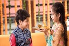 ভাইফোঁটার সময় ভাইয়ের মুখ কোন দিকে থাকবে? ভাইবোনের জীবনে আনন্দ-সমৃদ্ধি দেখতে চাইলে জানুন