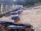 অমিতাভের 'অনুসন্ধান'-এর শ্যুটিং হয়েছিল, দার্জিলিংয়ের সেই দুধিয়া ব্রিজ ভেঙেছে! কী হবে এবার?