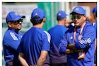 কতদিন এভাবে চলবে! বিরাট রাজনীতি টিম ইন্ডিয়ায়! তারকা ক্রিকেটারকে বসিয়ে রাখা হয়