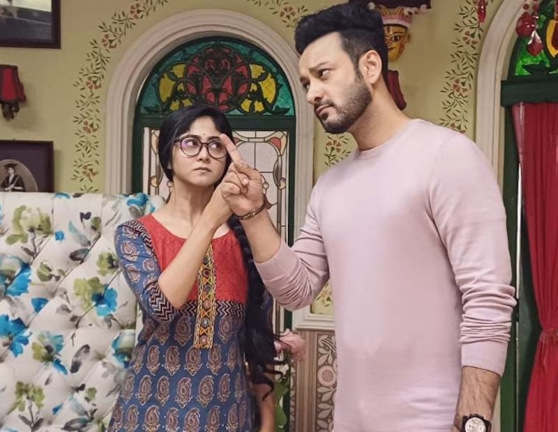 এই ধারাবাহিক থেকে সবচেয়ে বড় পাওয়া দর্শকের ভালবাসা- বিভিন্ন অ্যাওয়ার্ড অনুষ্ঠানে সেই কথা বারবার বলেছেন সাহেব। তবে গল্প যেভাবে এগিয়েছে তাতে আর বিশেষ কিছু দেখানোর বাকি ছিল না এই ধারাবাহিকে। কারণ ইতিমধ্যেই দর্শক দেখেছেন কথা এভির সন্তানদের। এখন সেভাবেই এগোচ্ছে গল্প। এরপর দেখাতে হলে সন্তানদের বড় হওয়া দেখানো ছাড়া আর কোন রাস্তা ছিল না