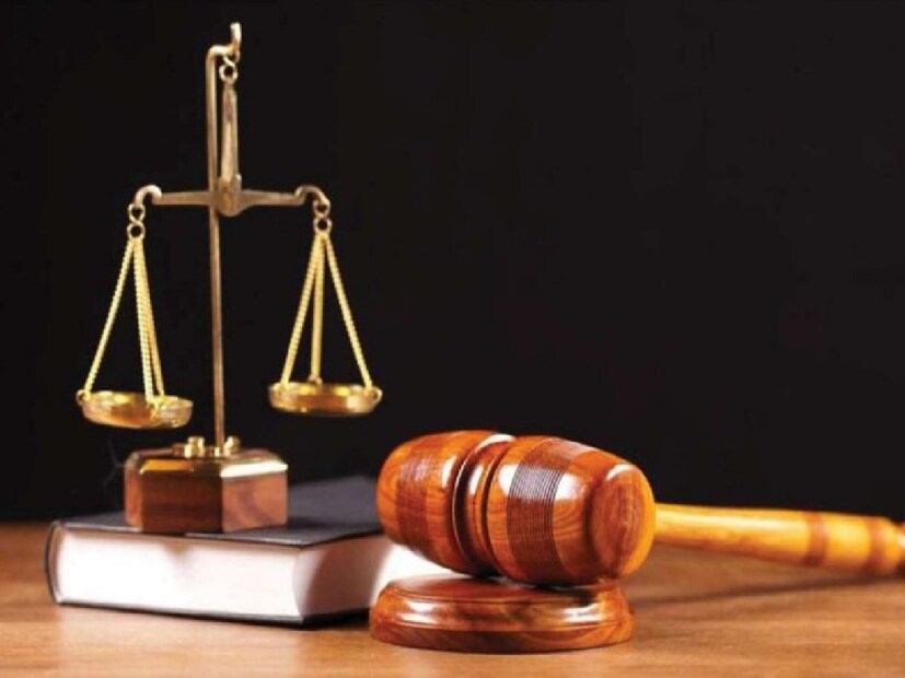 শ্বশুর চাইলে সম্পত্তি উপহার হিসেবে বা উইলের মাধ্যমে জামাইয়ের নামে রেখে যেতে পারেন। এতে জামাই সম্পূর্ণ আইনি মালিকানা পান, তবে 'গিফট ডিড' থাকতে হবে। 