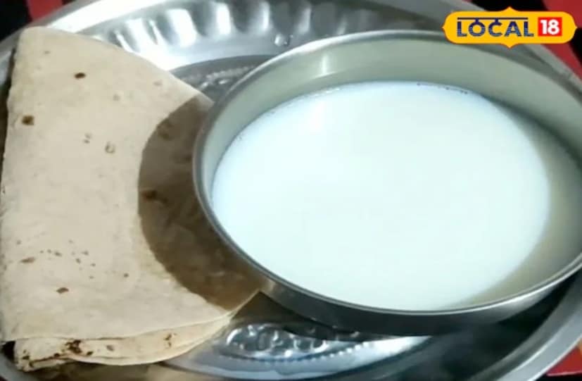 রুটিতে থাকা ফাইবার তরল দুধের সঙ্গে মিলে  হজমশক্তি উন্নত করে। রুটি এবং দুধের মিশ্রণ কোষ্ঠকাঠিন্য, বদহজম এবং গ্যাসের মতো সমস্যা দূর করতে কার্যকর। নিয়মিত হজম ব্যবস্থাকে শক্তিশালী করে এবং অন্ত্রের সমস্যা দূর করে।