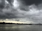 ফের নিম্নচাপের ভারী বৃষ্টি ২ জেলায়, কলকাতায় বৃষ্টি হবে? আবহাওয়ার বড় খবর