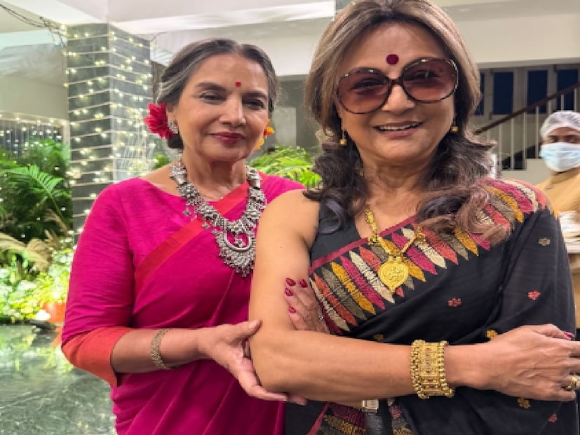 সেই সেলিব্রেশনে সামিল হয়েছিল শাবানা আজমি, মুনমুন সেন থেকে আজকের প্রজন্মের তারকারাও। ছিলেন অপর্ণার ছোট মেয়ে কঙ্কনা এবং কঙ্কনার চর্চিত প্রেমিক আমোলও।