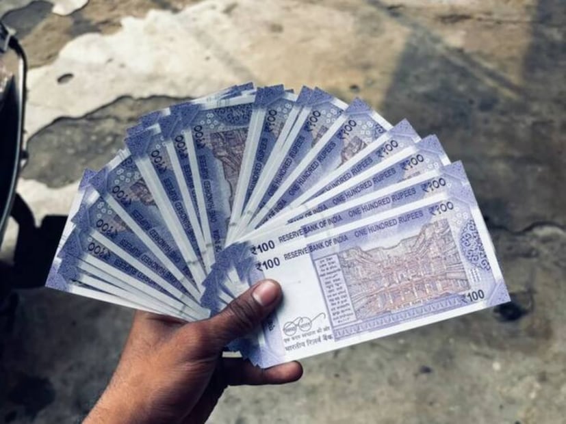 ভারতীয় ১০০ টাকার দাম:একইভাবে, যদি আমরা ১০০ ভারতীয় টাকার কথা বলি, তাহলে এর দাম হবে ১.৯৯ মানাত।