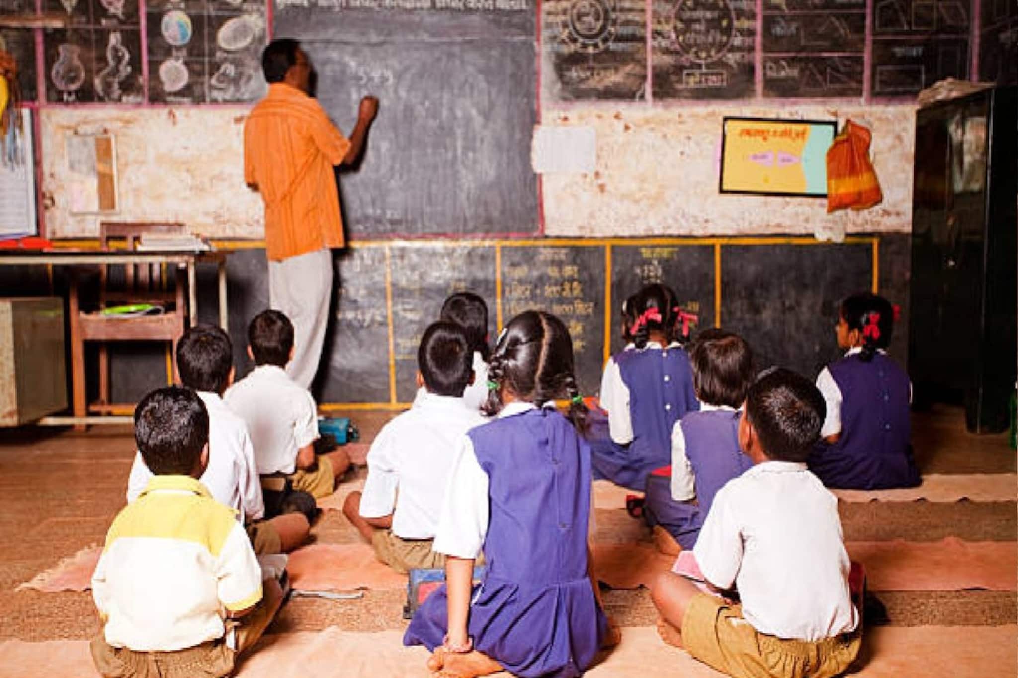 দেশে ১ লক্ষের বেশি স্কুলে মাত্র ১ জন শিক্ষক! পড়ে ৩৩ লক্ষ, সবচেয়ে খারাপ অবস্থা কোন রাজ্যে?