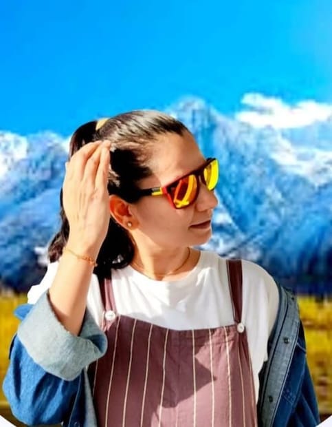  ঘটনার পর মনোজ ও আরতি মুখে মাস্ক পরে ঘটনাস্থলে ফিরে যান। তারা তাদের গাড়ির ভাঙা অংশ সংগ্রহ করে প্রমাণ নষ্টের চেষ্টা করেন বলে জানিয়েছে পুলিশ।<br />এ ঘটনায় হত্যা এবং প্রমাণ নষ্টের অভিযোগে ভারতীয় ন্যায় সংহিতা অনুযায়ী মামলা দায়ের করা হয়েছে। মামলা বর্তমানে পুটেনাহল্লি থানায় তদন্তাধীন।