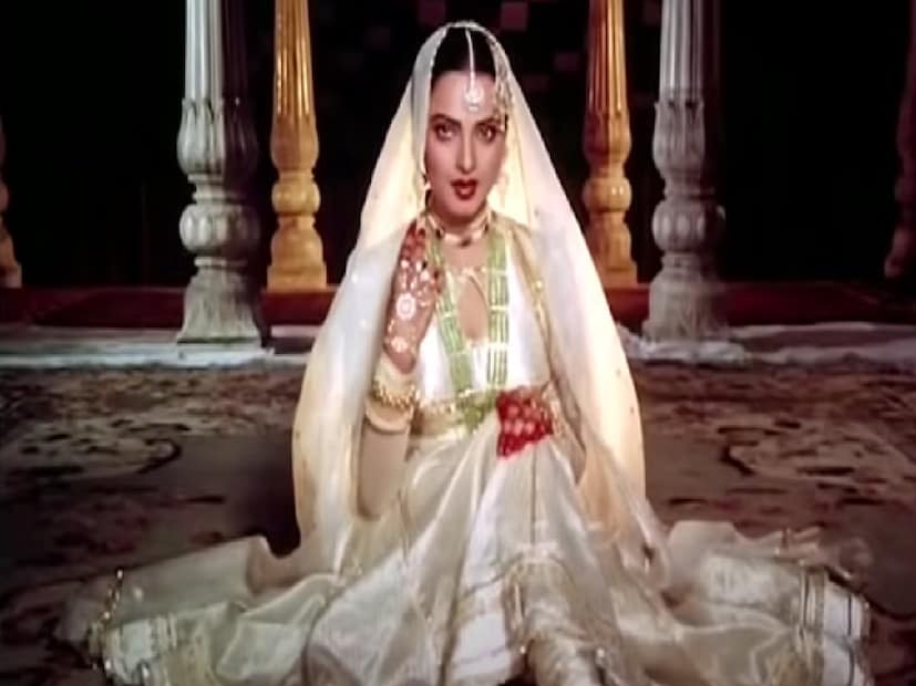 এমনকী প্রযোজক-পরিচালক সাওয়ান কুমার তক 'খলনায়িকা' ছবিতে অনু আগারওয়ালকে লিড রোলে কাস্ট করেন বলিউড ডিভা রেখার পরিবর্তে। 'খলনায়িকা' ছিল হলিউড ছবির রিমেক। হলিউড ছবির শেষ অধ্যায় পছন্দ হয়নি রেখার। তাই তিনি বলেন রিমেকে শেষটা পাল্টে দিতে। সাওয়ান কুমার বিরক্ত হন রেখার কথায়। 
