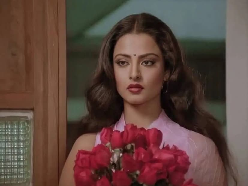 বহু নায়িকা ঘুরে শেষ অবধি অনুকে অফার দেন সাওয়ান কুমার। অনু বলেন হলিউড ছবির মতোই শেষটা হোক এরকম শেষও হিন্দি ছবির বাজারে মিথ ভাঙা ছবি হবে। 