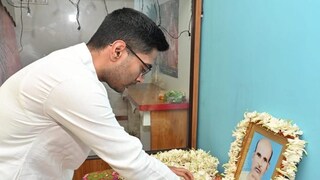 পানিহাটিতে বুধবার প্রদীপ করের বাড়িতে গেলেন অভিষেক বন্দ্যোপাধ্যায়