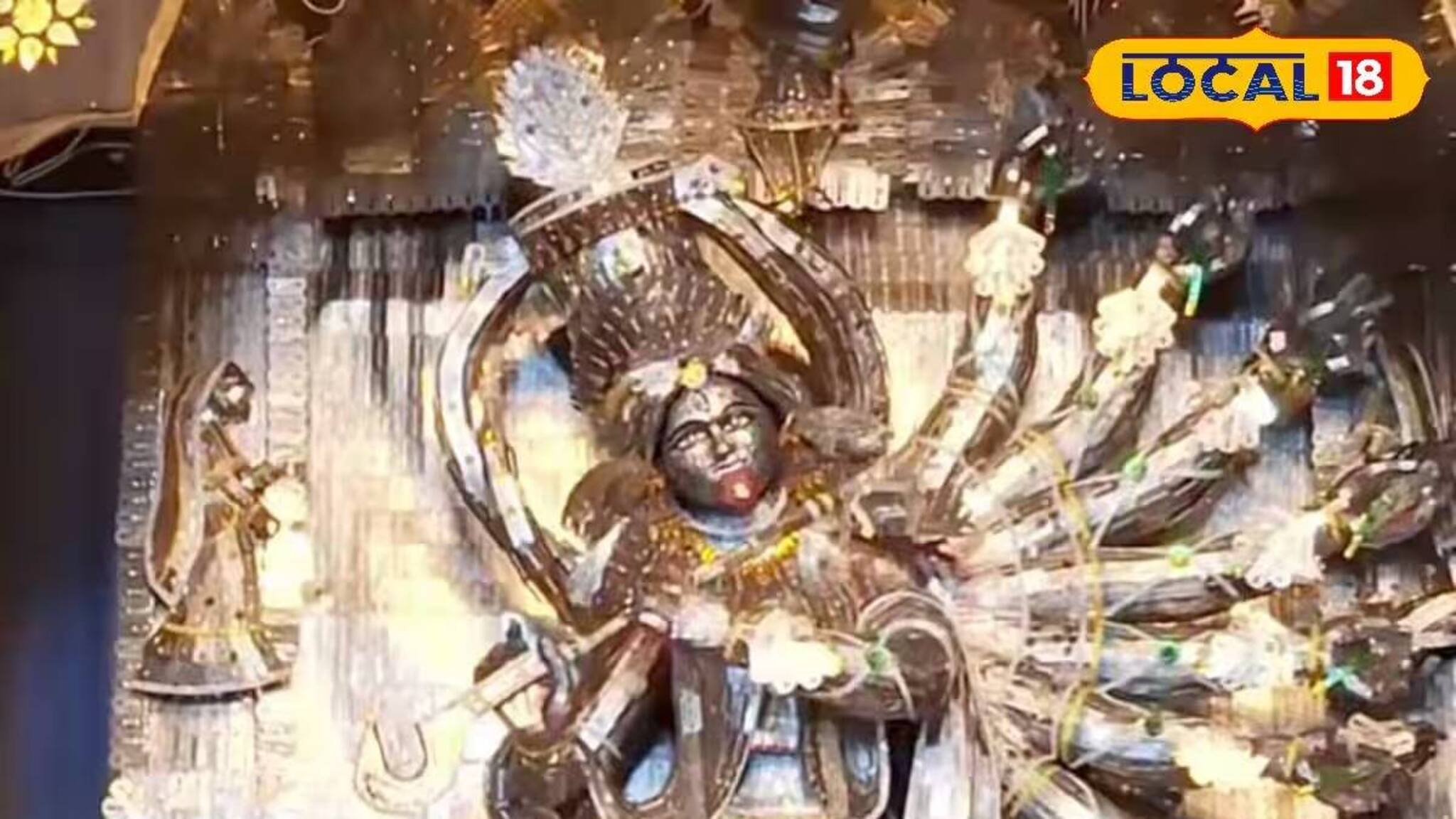 ১ লক্ষ ব্লেডের মা কালী! 'উড়ান' নায়িকার হাতে নদিয়ার নজরকাড়া পুজোর উদ্বোধন