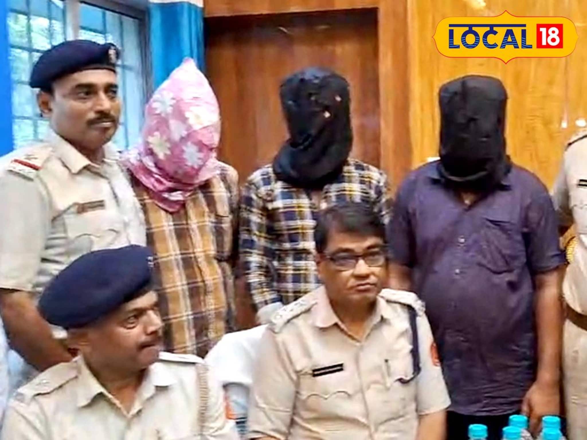 রবিবাসরীয় সকালে টানটান অ্যাকশন! নাটকীয় অভিযানে বহরমপুরে গ্রেফতার ৩, উদ্ধার হল..!