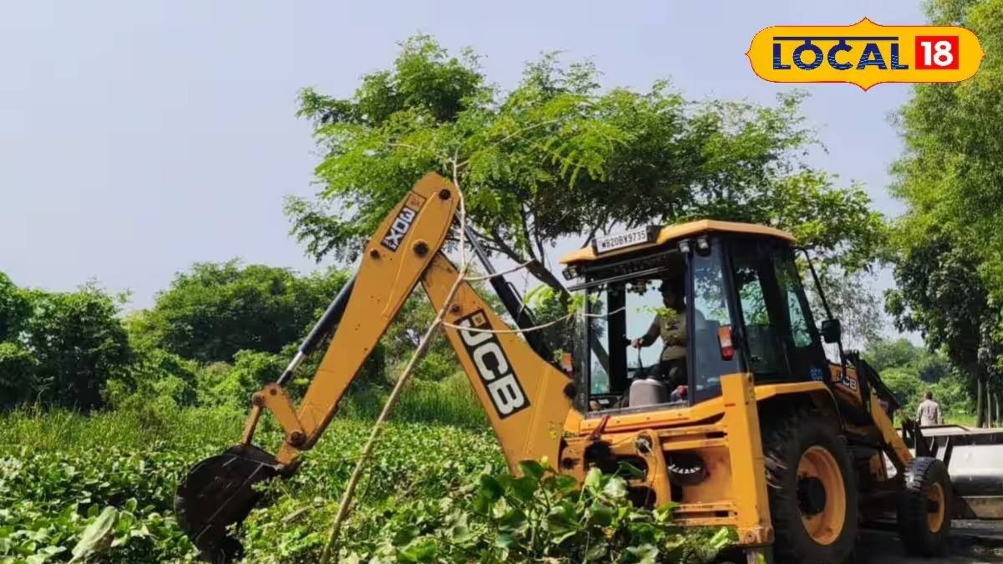 ঘাটালবাসীর ভোগান্তি অতীত! মাস্টার প্ল্যানের অংশ হিসেবে শুরু হল জরুরি খাল সংস্কারের কাজ