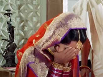 তাঁর ঠুমকায় ঘায়েল দর্শকরা, কিন্তু বিবাহিত পুরুষের প্রেমে পড়ে হাবুডুবু, ঘর বাঁধা হল না