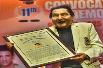 একটি মাত্র ছবির জন্য আফশোসের শেষ ছিল না আসরানির, সানি লিওনি ছিলেন সেখানে... কী সেই ছবি?