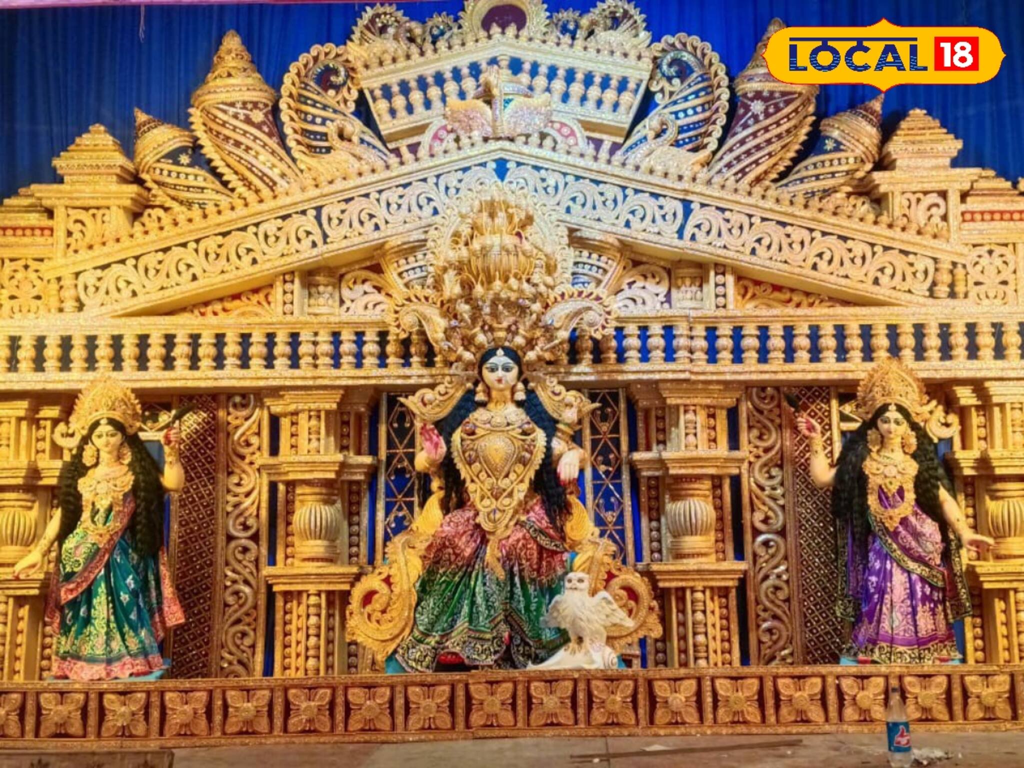 দুর্গাপুজো নয়, লক্ষ্মীপুজো 'এই' এলাকার সবচেয়ে বড় উৎসব! বিরাট বাজেট, থিমের টক্কর