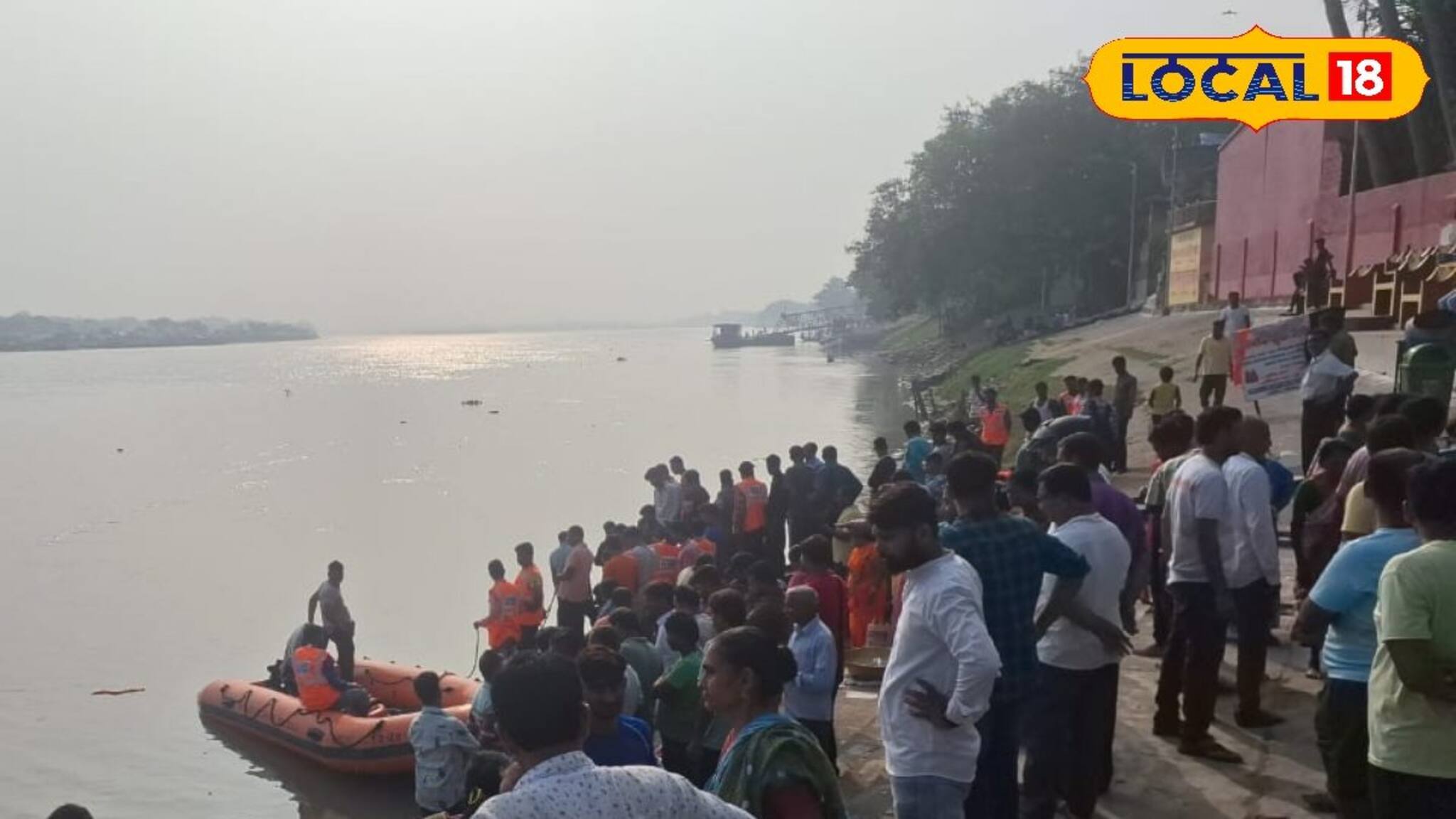 ছট পুজোর আনন্দ মুহূর্তে শেষ! বাবা-কাকার সঙ্গে জলে নেমে ভাগীরথীতে তলিয়ে গেল দুই ভাই